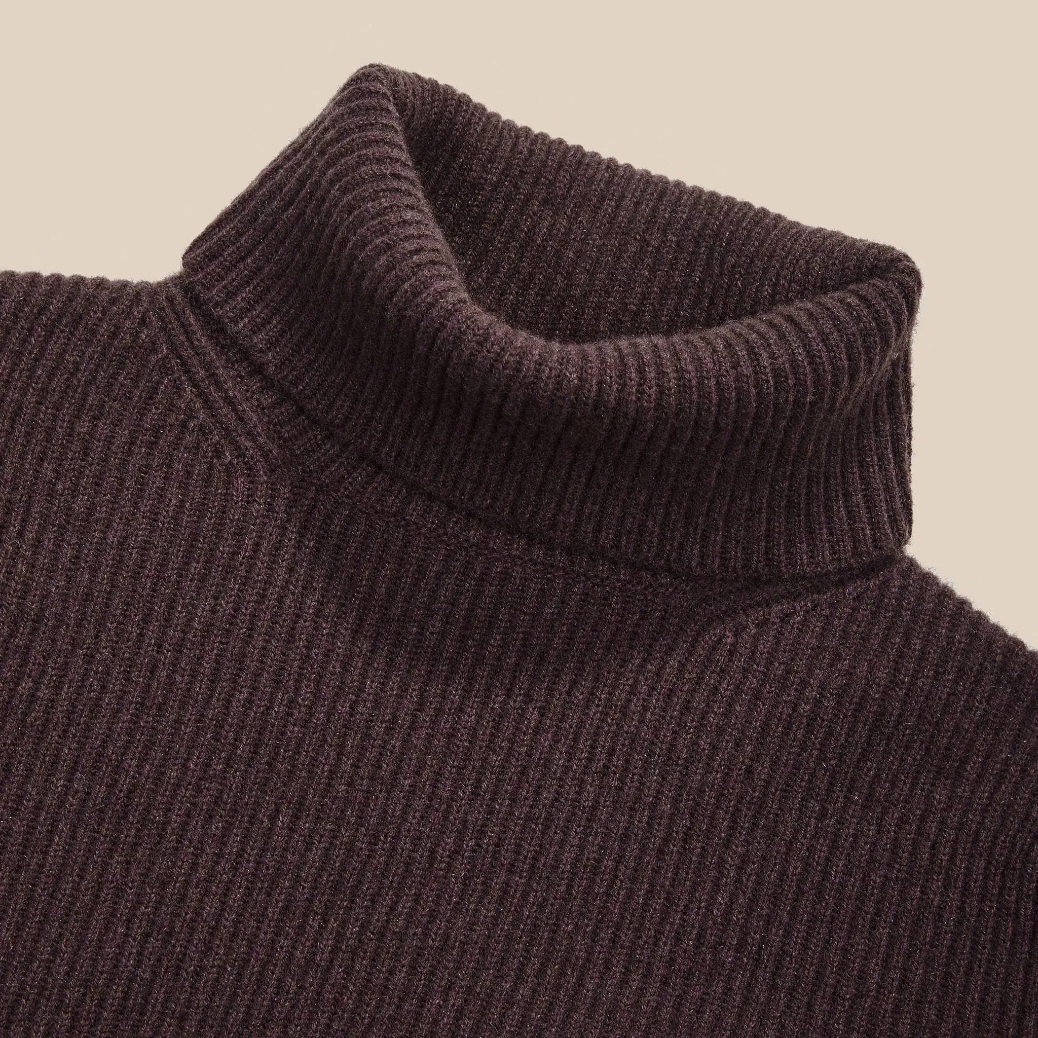 Cashmere ribbed submariner rollneck in merlot