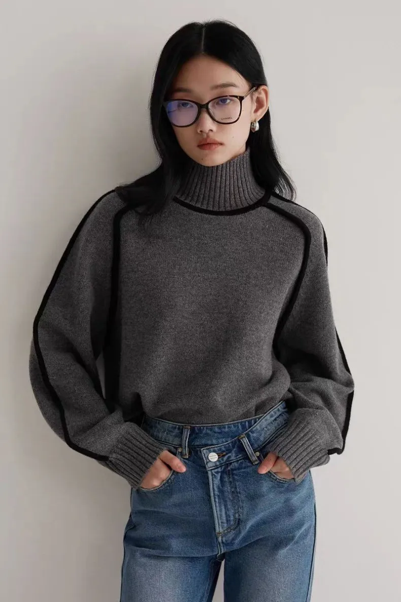 Charlotte™ - Luxe Turtleneck