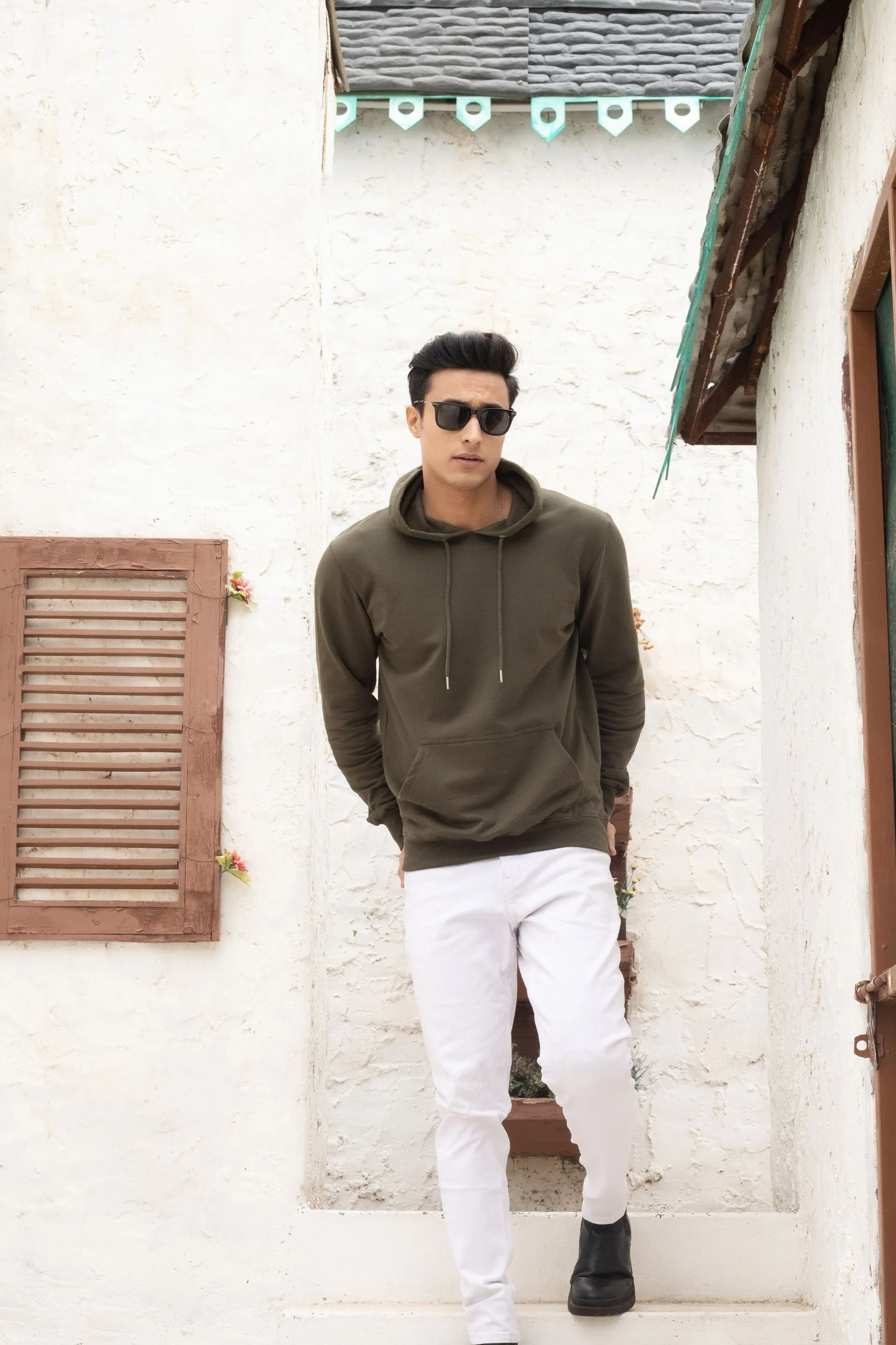 Firangi Yarn Super Soft Cotton Fern Olive Hoodie With Kangaroo Pockets