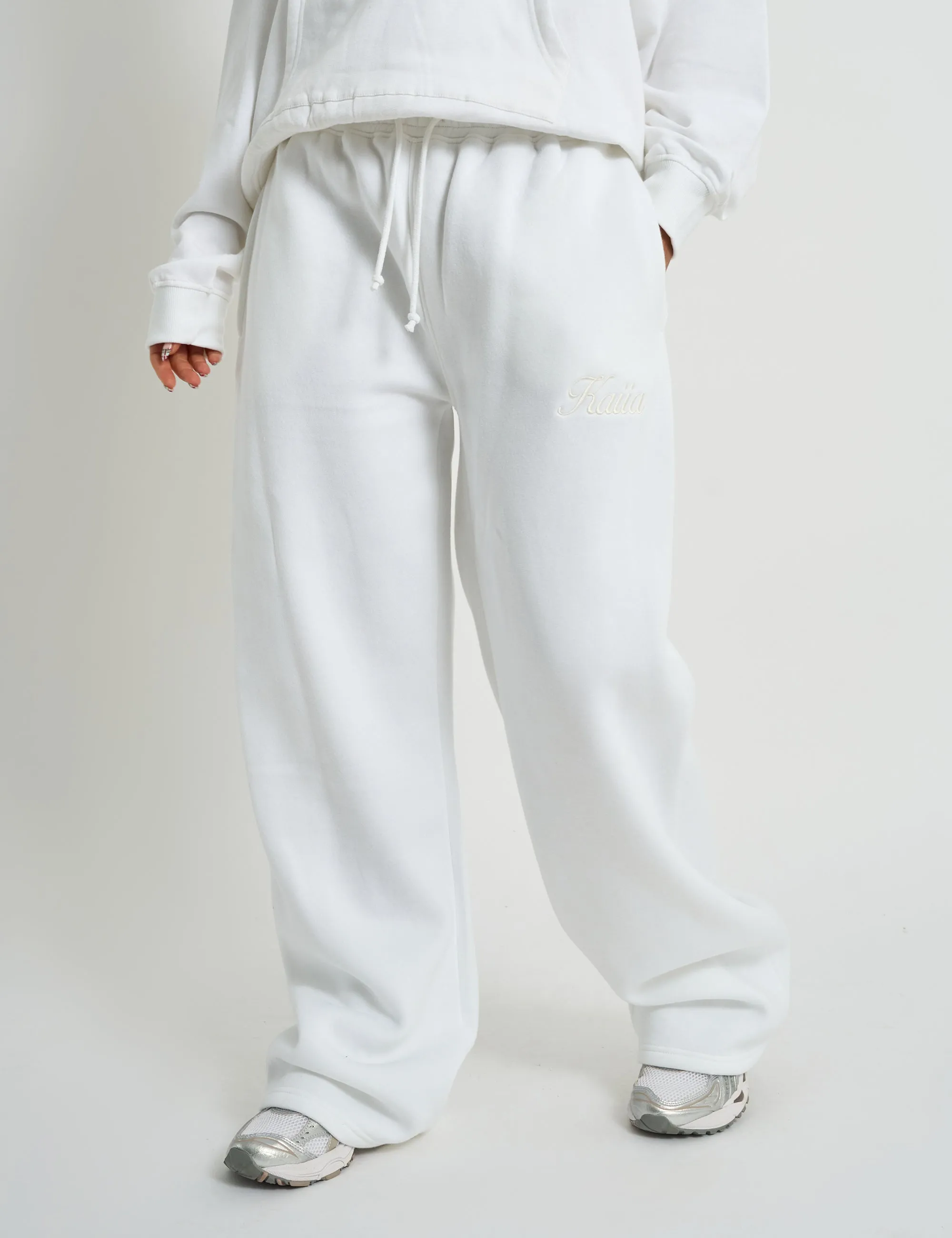 Kaiia Script Logo Wide Leg Joggers White