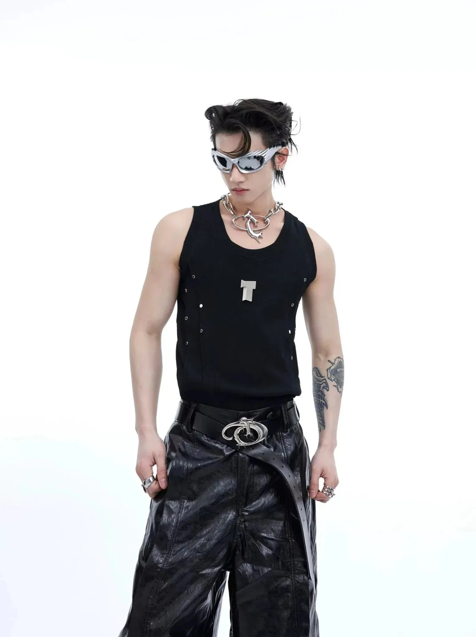 Men's Punk Sports Slim-Fit Tank Top with Metallic Accents & Line Pleated