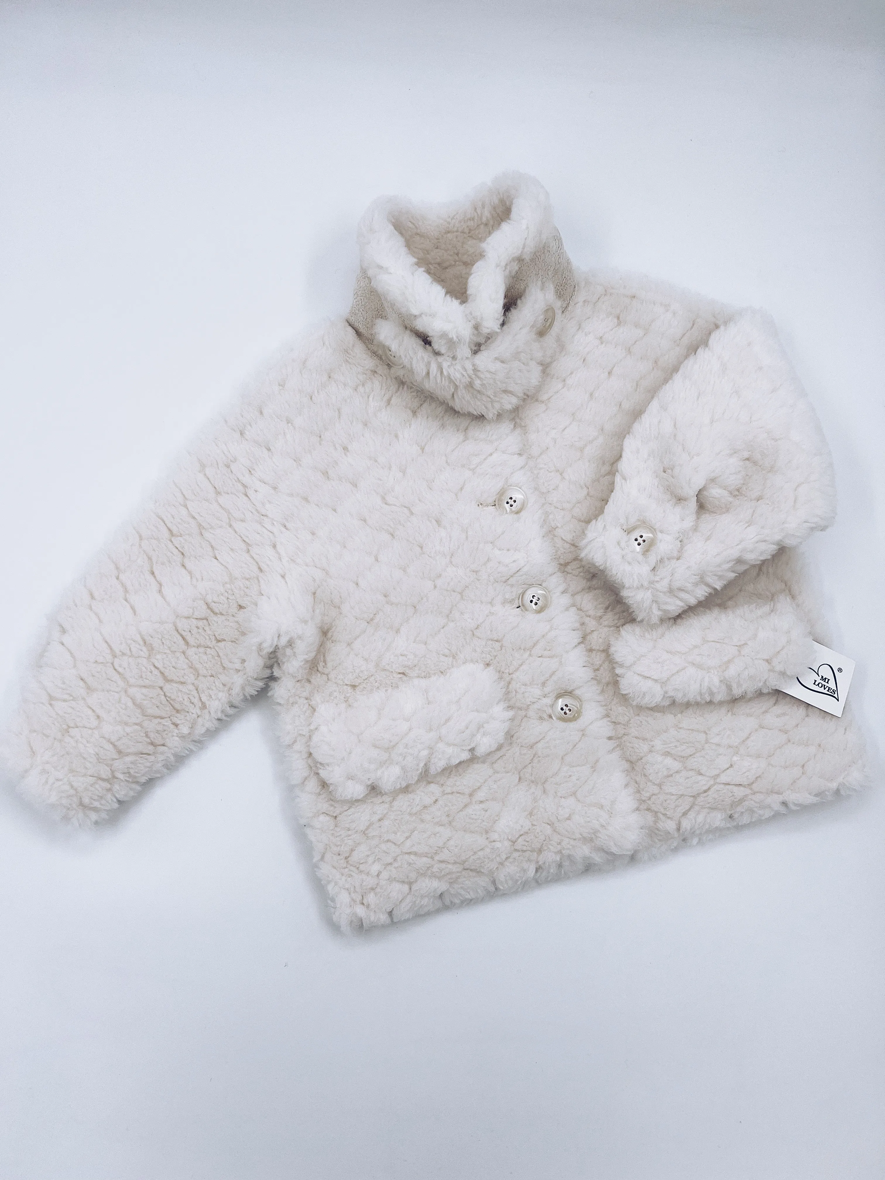 MI LOVES SIGNATURE Shearling Jacket Ivory/Cream.