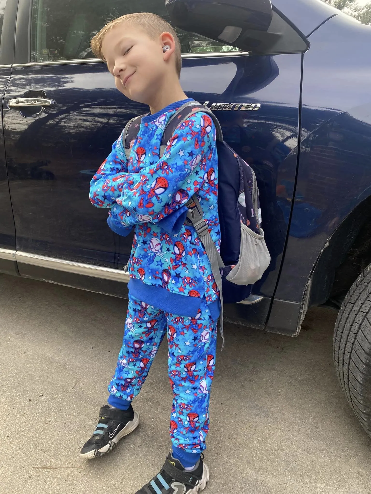 [Pre Sale] Gifts Galore Planes - Kids Sweat Separates (EST SHIP EARLY DEC)
