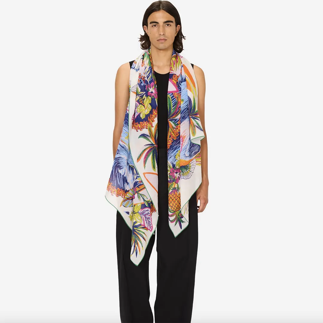 Scarf 100 'Hawai' in White by Inoui Editions