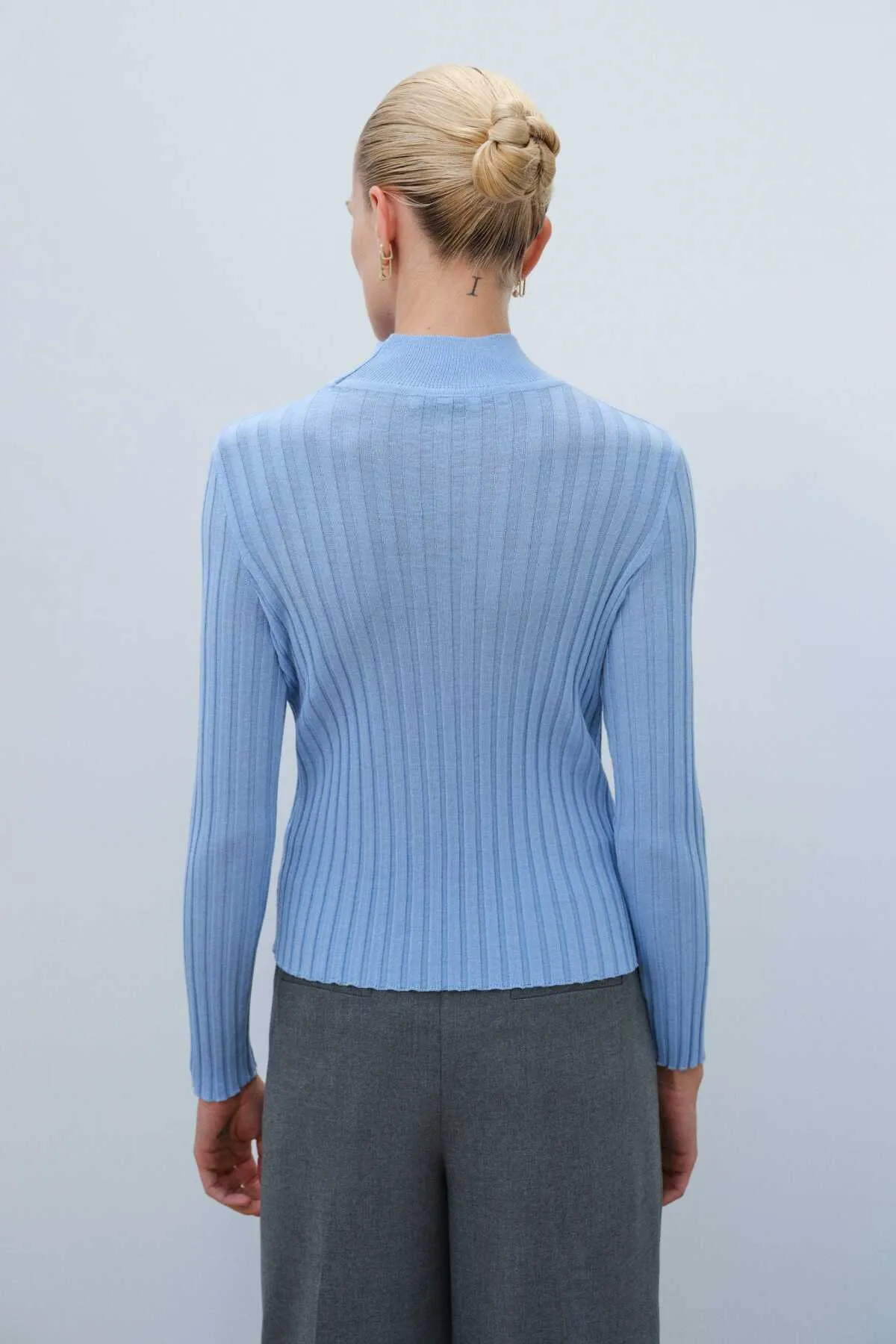 Wool Blended Mock Neck Light Blue Sweater